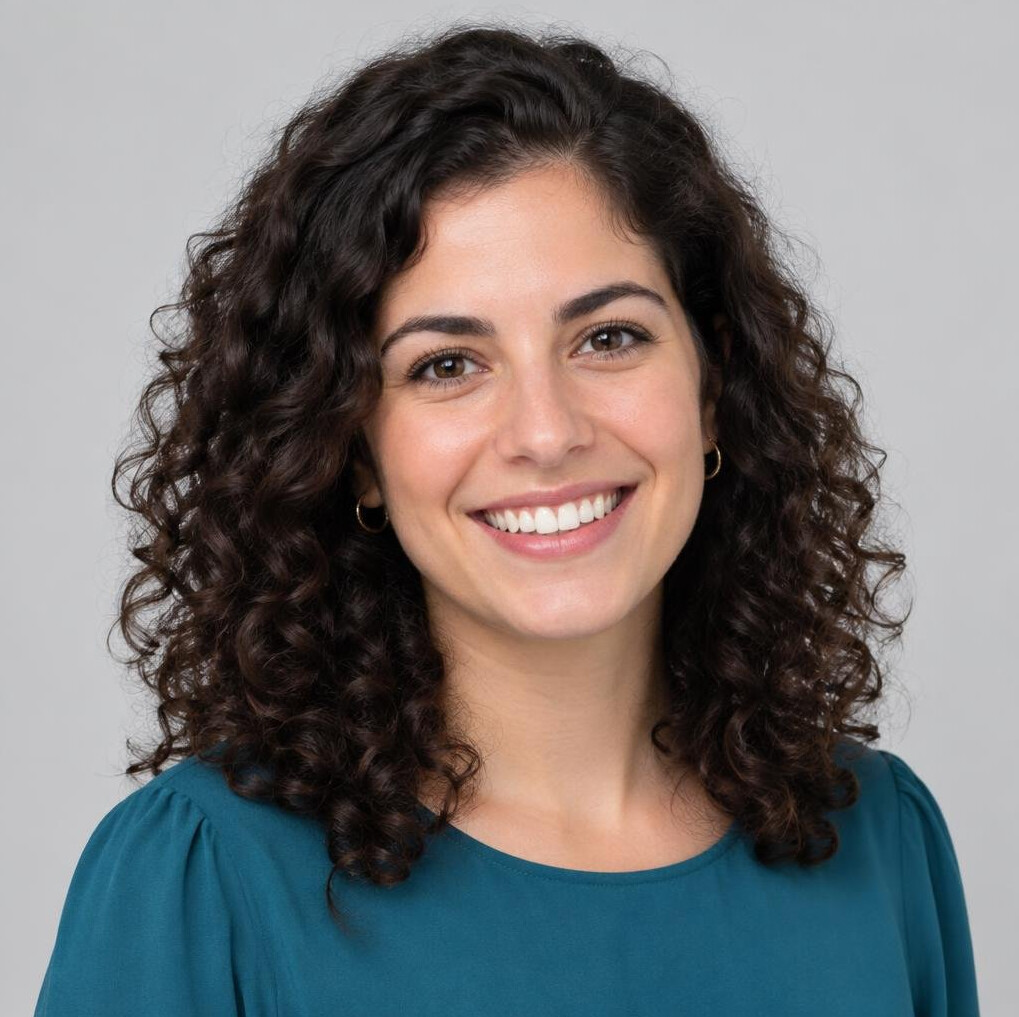 Retrato profissional de uma mulher europeia jovem, redatora